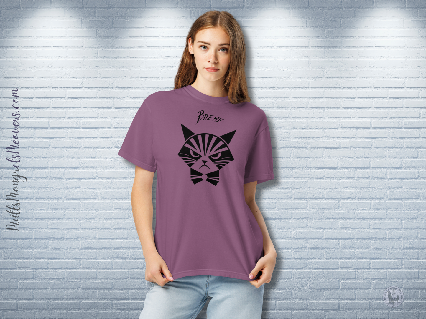 T-Shirt Funny Comfort Colors Art Deco Cat Theme Sarcastic Gift Unisex Fit Unique Whimsical Feline Catful Kitty Humor Graphic Bite Me Apparel